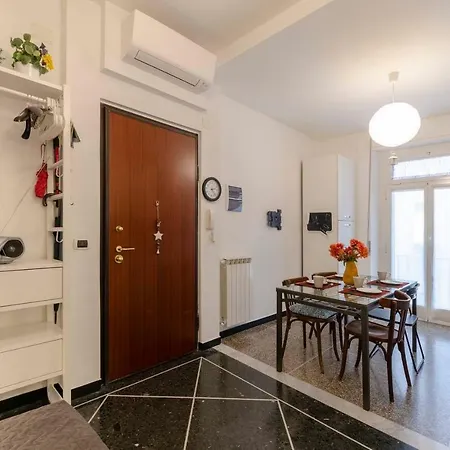 Апартаменты Altido Central Flat In