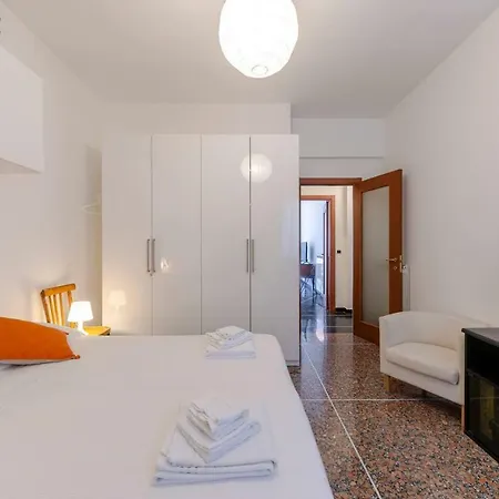 Altido Central Flat In